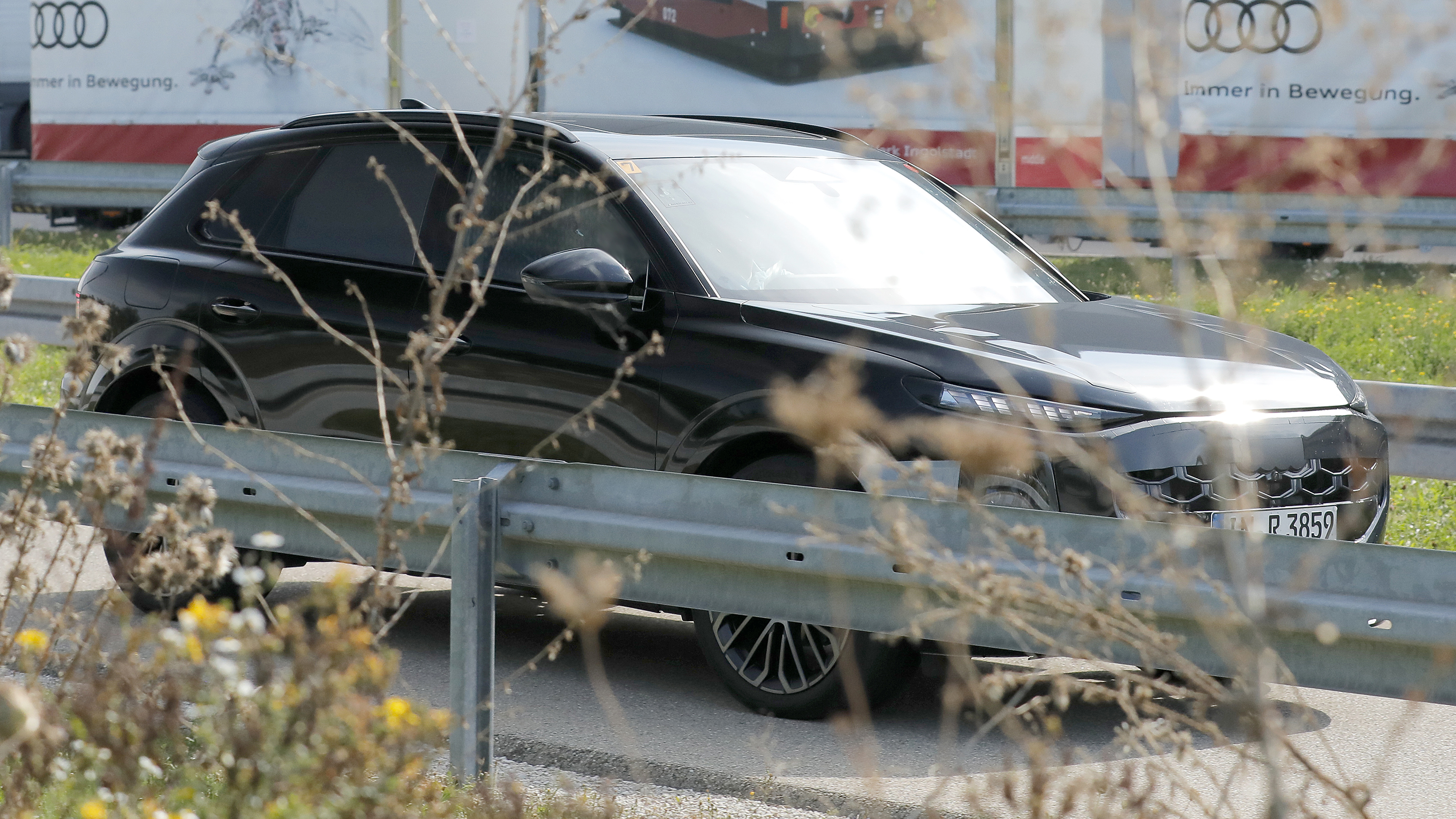 Audi Q3 testing - front angled