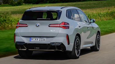 BMW X3 - rear action grey