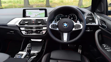 BMW X4 Mk2 - dash