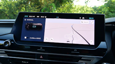Citroen C5 X - infotainment screen