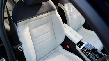 Citroen C5 X - front seats