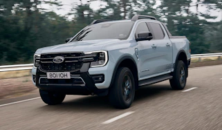 Ford Ranger PHEV - front tracking