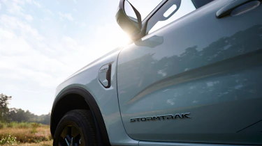 Ford Ranger PHEV - front wing