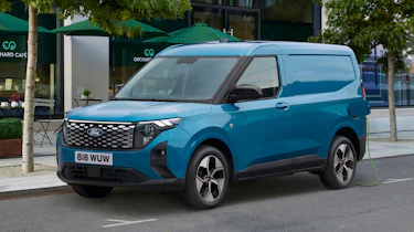 2025 Ford E-Transit Courier - front 3/4