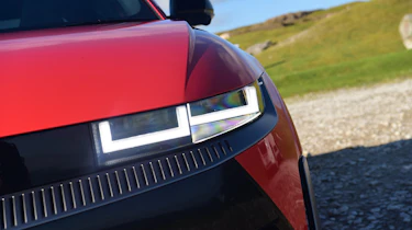 Hyundai Ioniq 5 N - front light