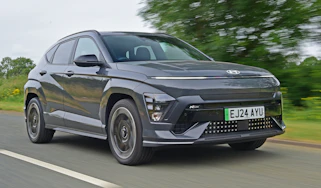Hyundai Kona Electric - front tracking