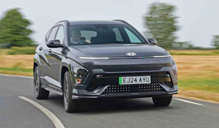 Hyundai Kona Electric - front corner tracking