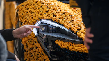 Lego McLaren P1 - front light