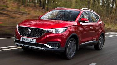 MG ZS Mk1 - front action