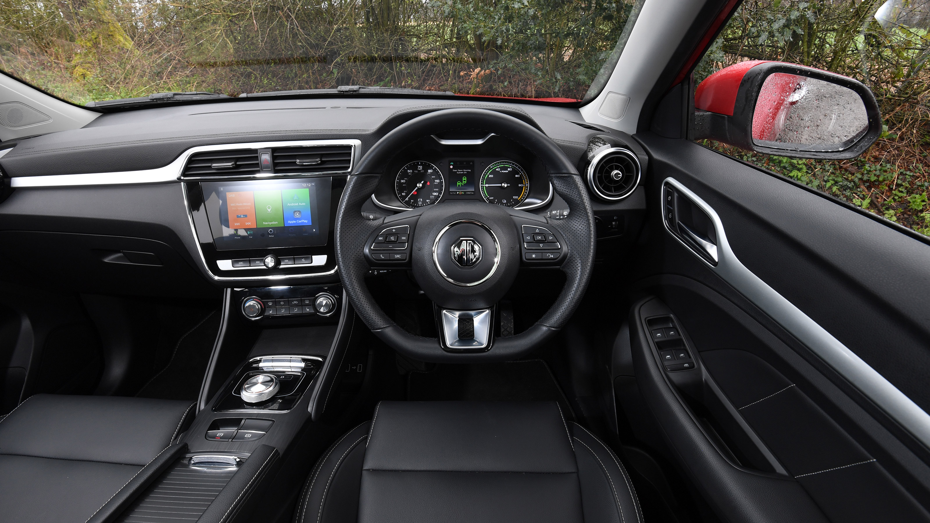 MG ZS Mk1 - dash