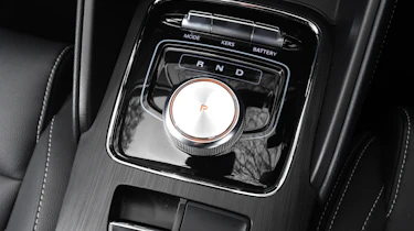 MG ZS Mk1 - centre console