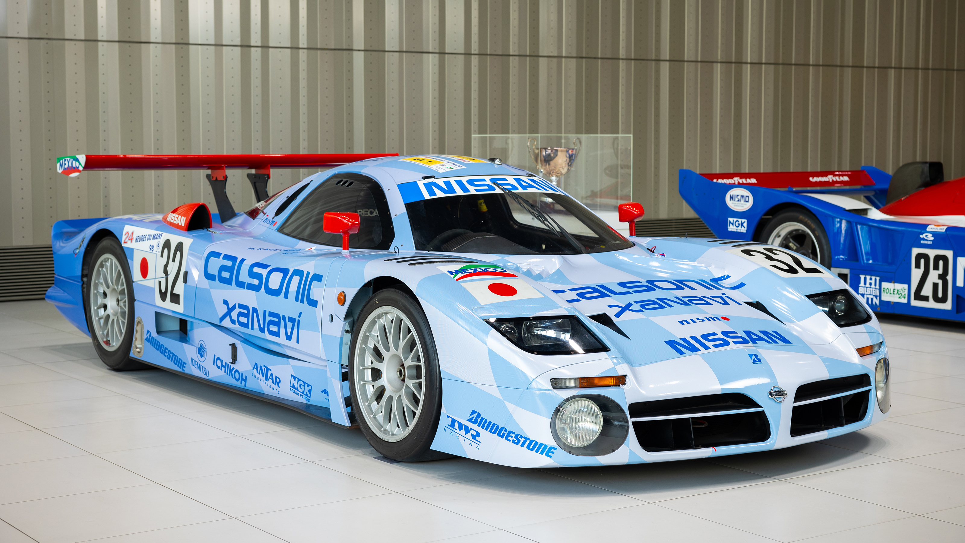 Nissan R390 GT1