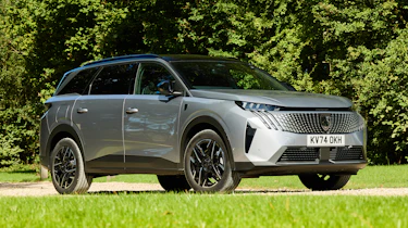 Peugeot 5008 - front static