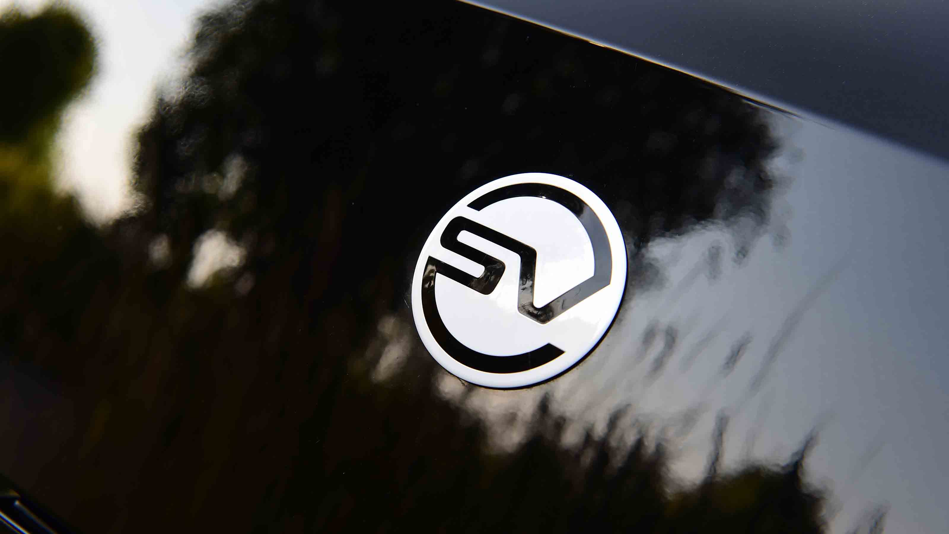 Range Rover Sport SV - SV badge detail