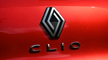 Renault Clio - tailgate badging
