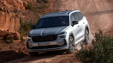 Skoda Kodiaq SportLine - front down a dirt track