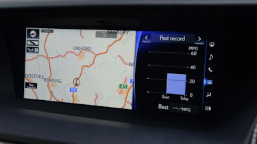 Lexus GS - sat-nav