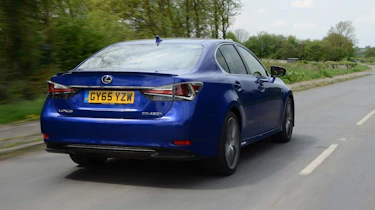 Lexus GS - rear tracking