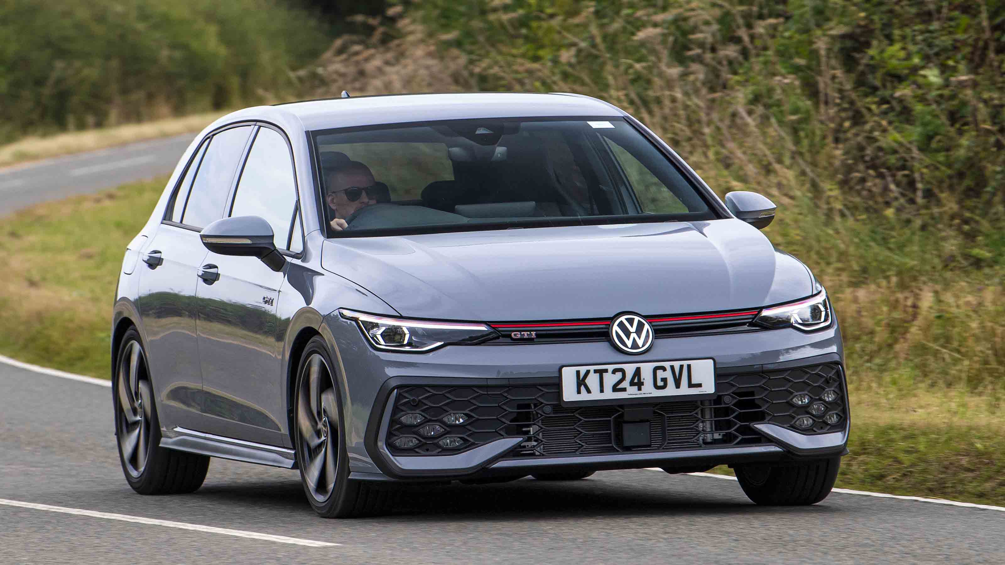 Volkswagen Golf GTI - front cornering left 1