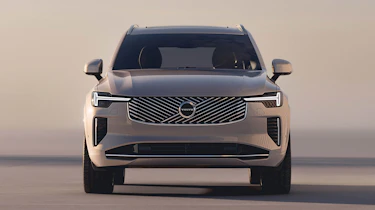 Volvo XC90 - full front