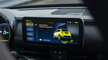 Abarth 600e - screen