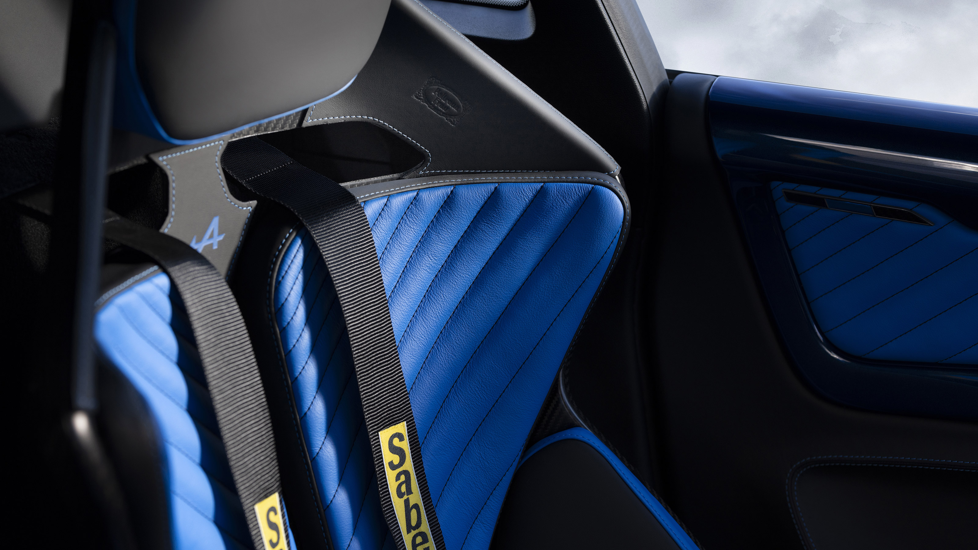 Alpine A110 R Ultime - seats