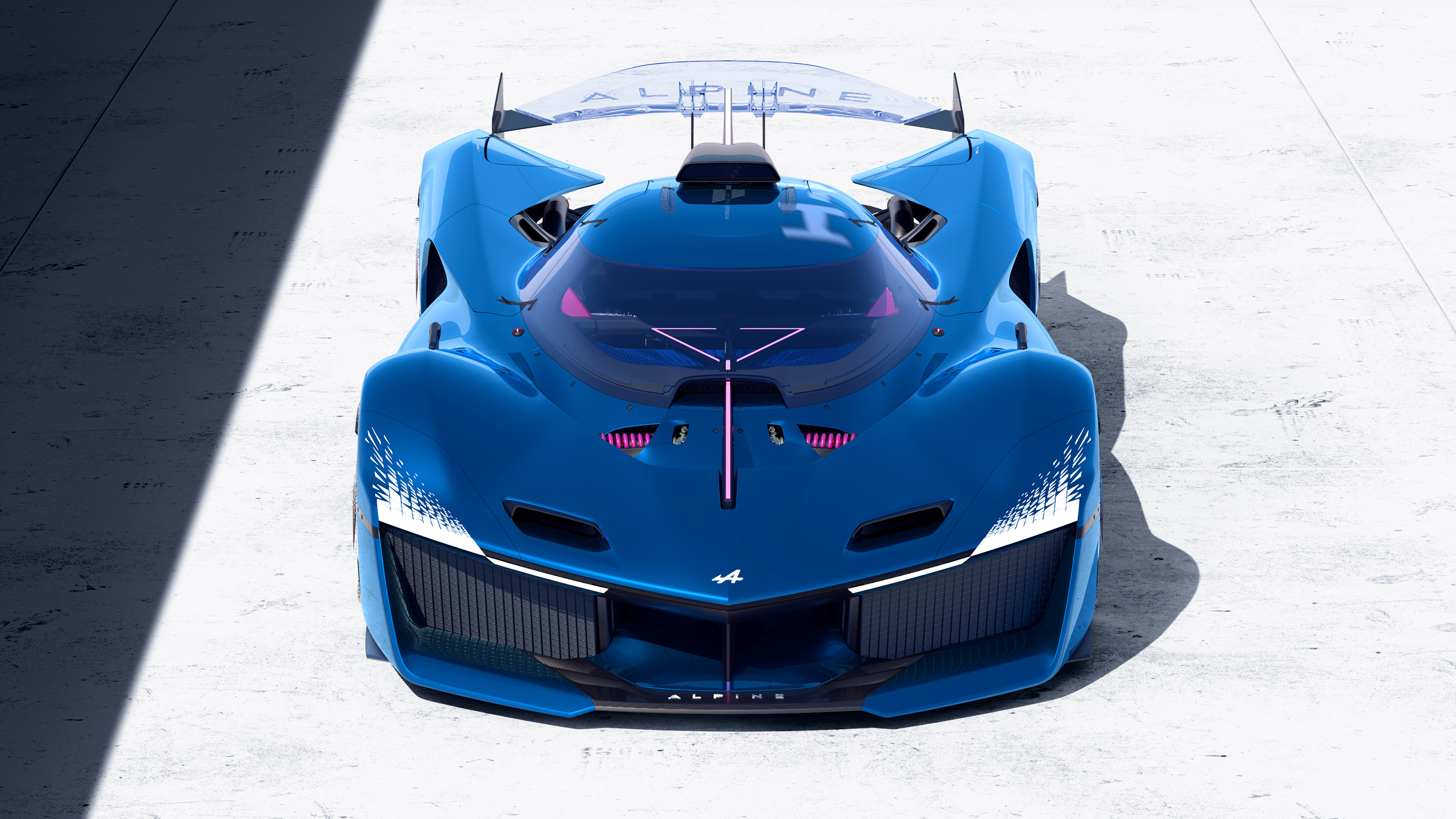 Alpine Alpenglow Hy6 - front (doors closed)