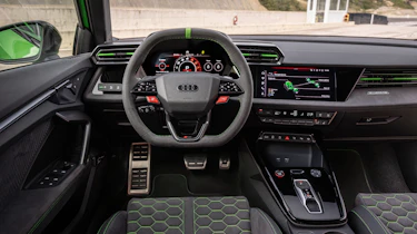 Audi RS 3 - dash