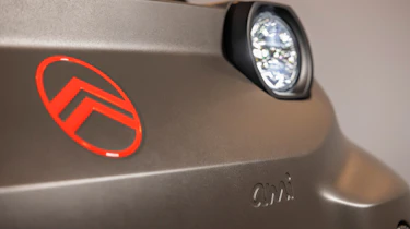 Citroen Ami facelift - front badge