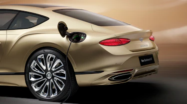 Bentley Continental GT Mulliner - charging