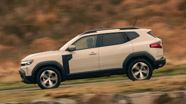 Dacia Duster Hybrid - side