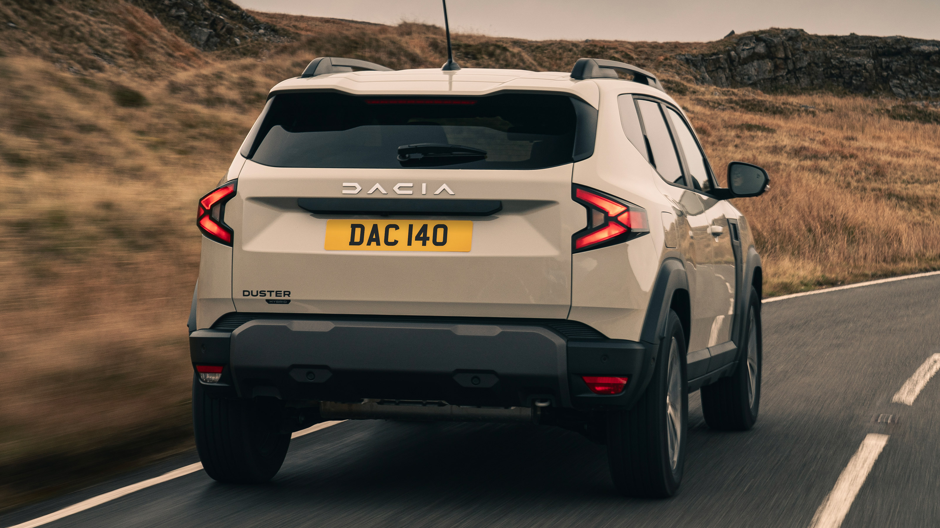 Dacia Duster Hybrid - rear