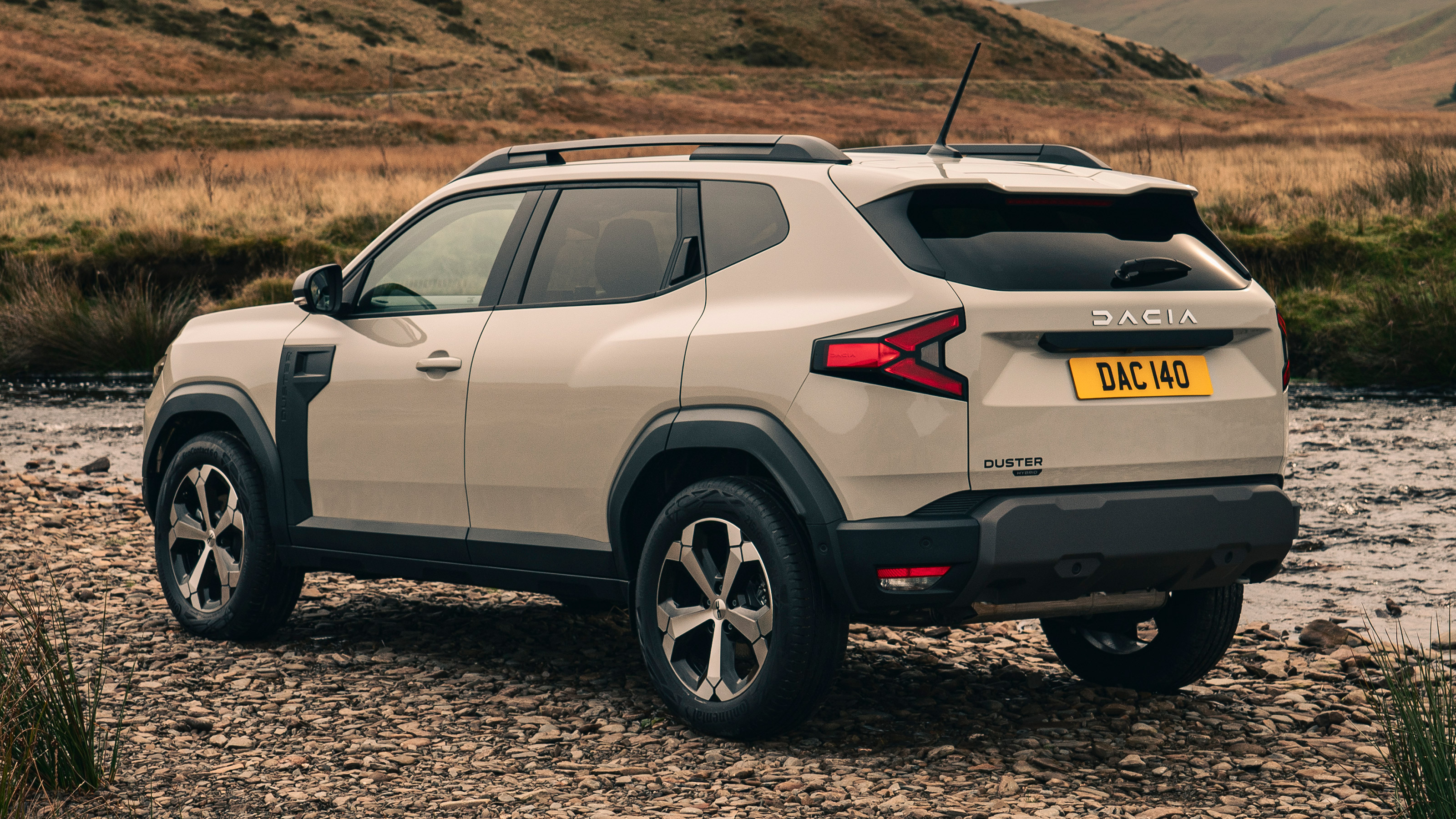 Dacia Duster Hybrid - rear static
