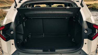 Dacia Duster Hybrid - boot