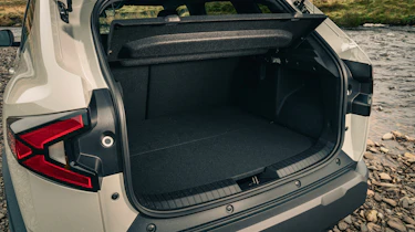 Dacia Duster Hybrid - boot side