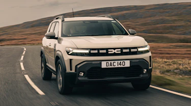 Dacia Duster Hybrid - front action