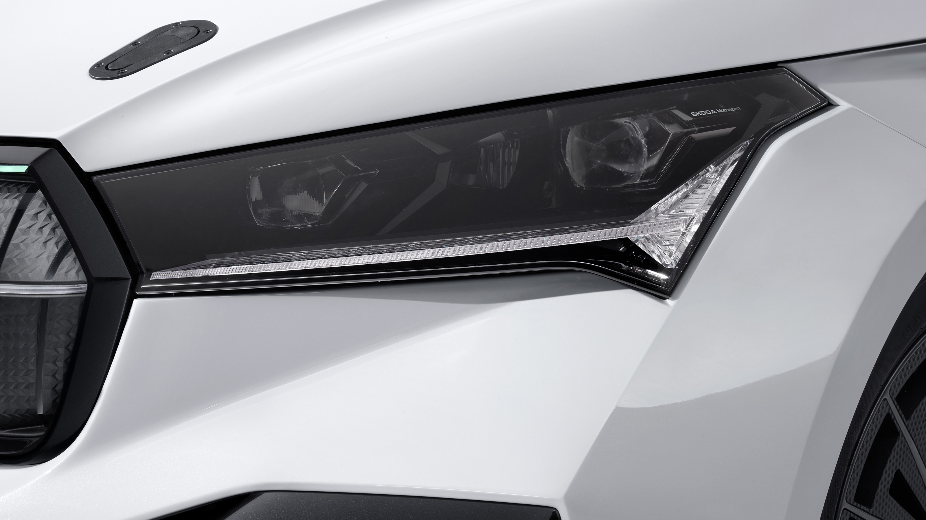 Skoda Enyaq RS Race - headlight