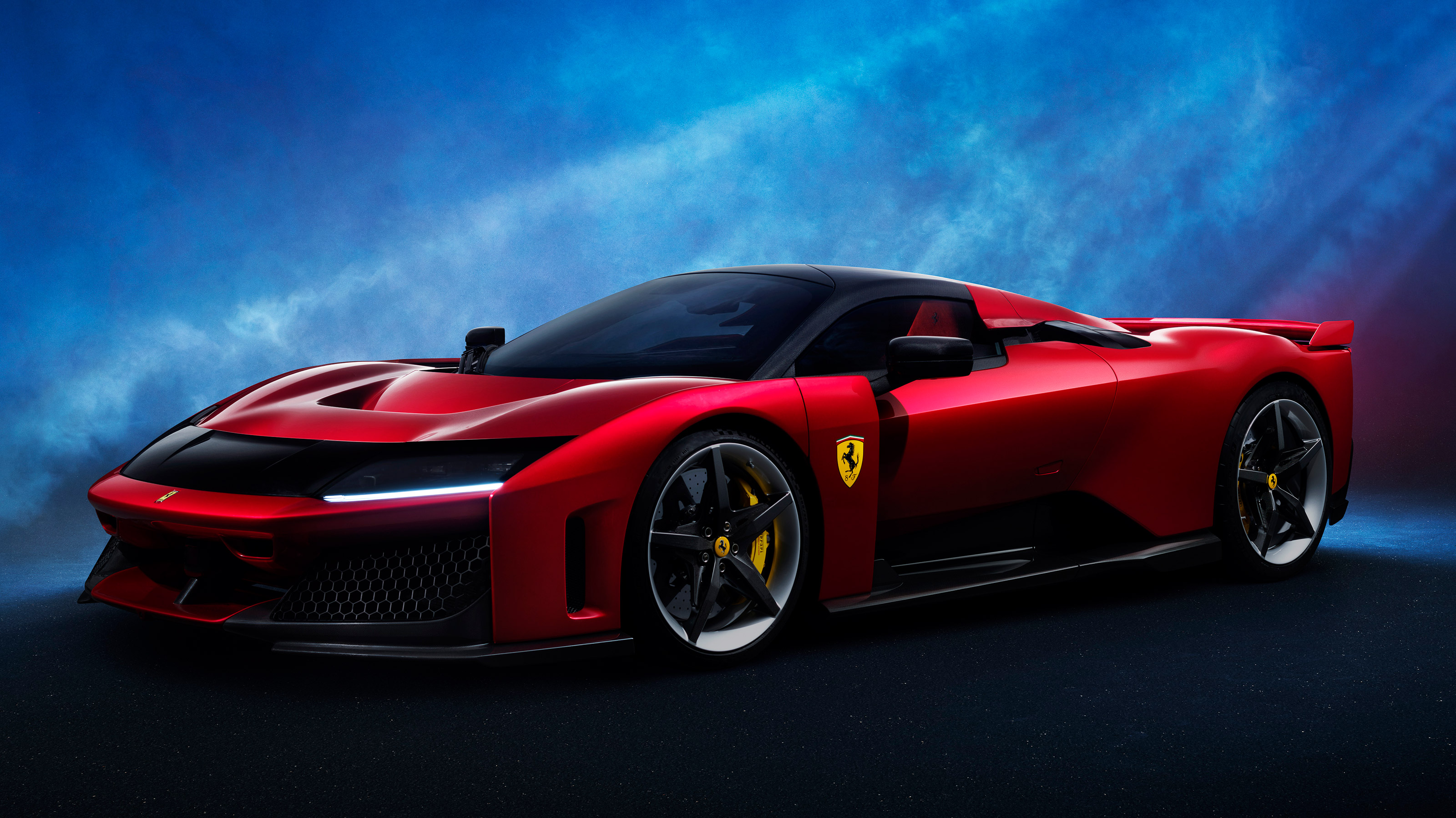 Ferrari F80 - front studio