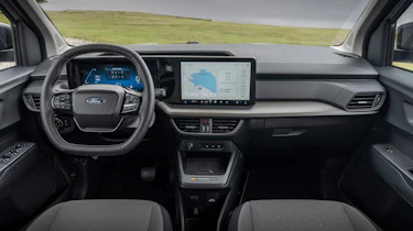 Ford E-Tourneo Courier - dashboard