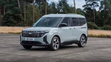 Ford E-Tourneo Courier - front static