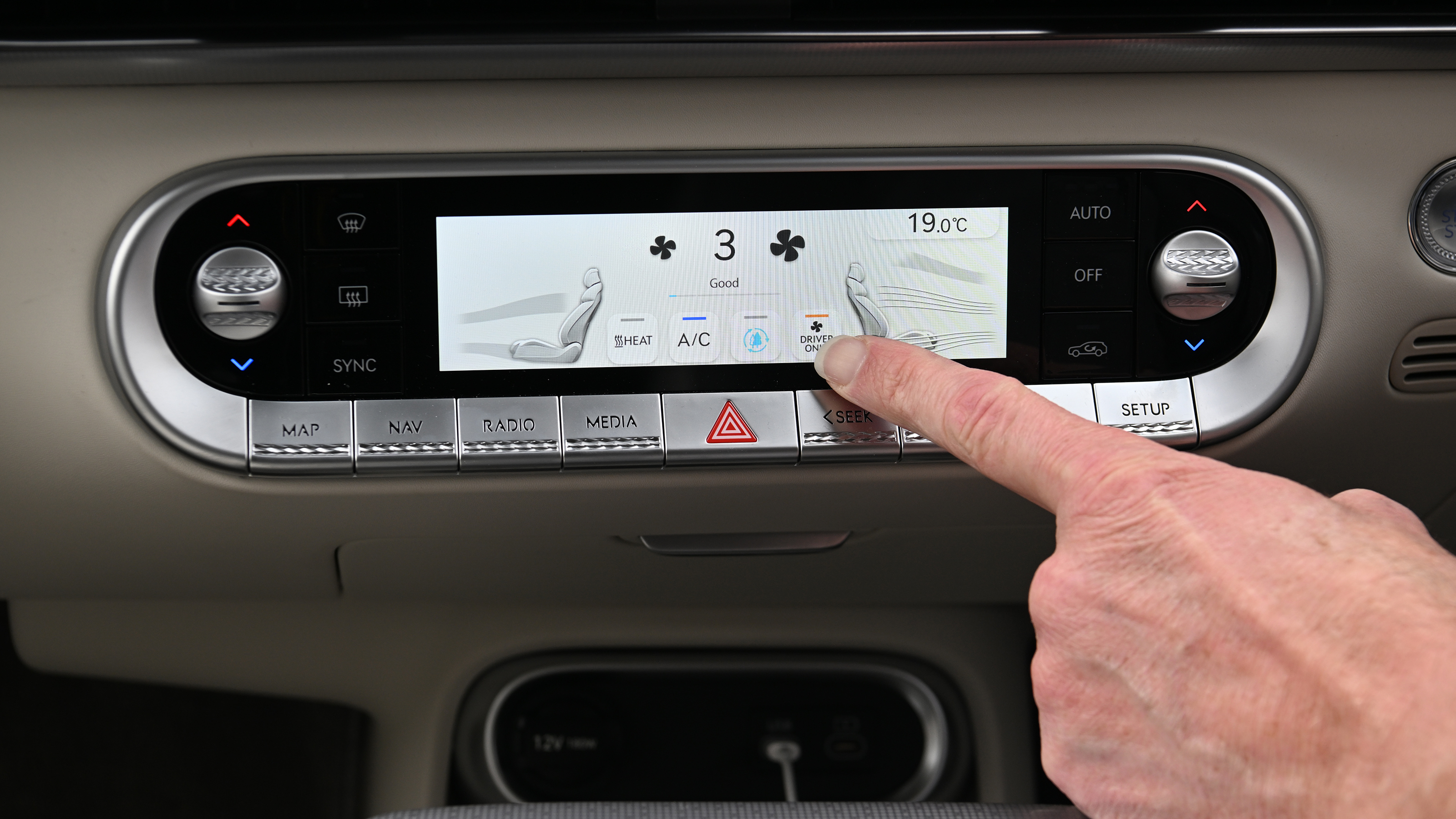 Genesis GV60 - climate controls