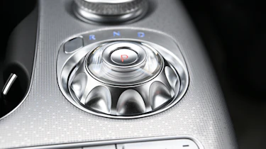 Genesis GV60 - gear selector