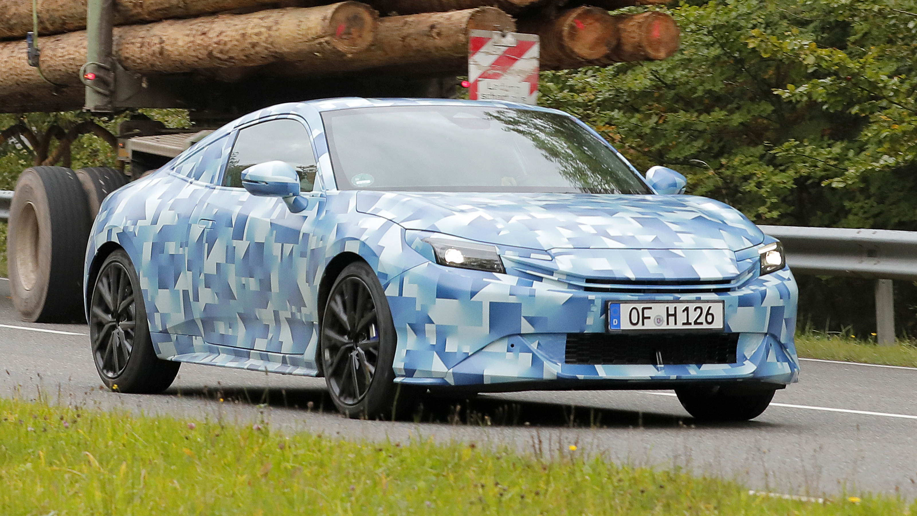 New Honda Prelude spyshot - front 