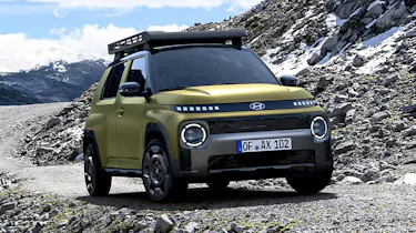 Hyundai Inster Cross - front action