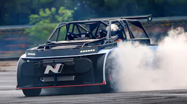 Hyundai RN24 concept - front drifting