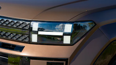 Hyundai Santa Fe - headlight