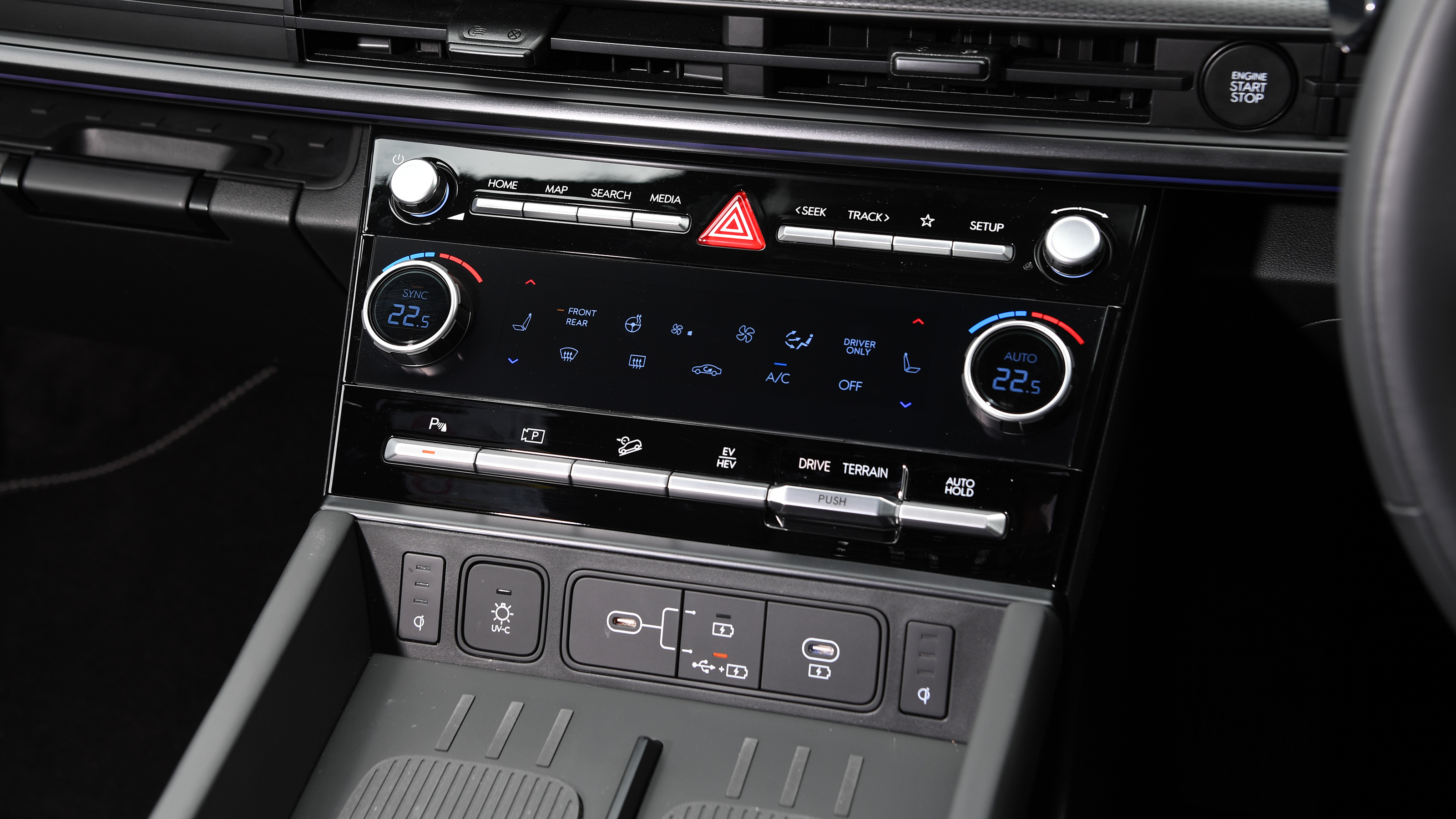Hyundai Santa Fe - centre console