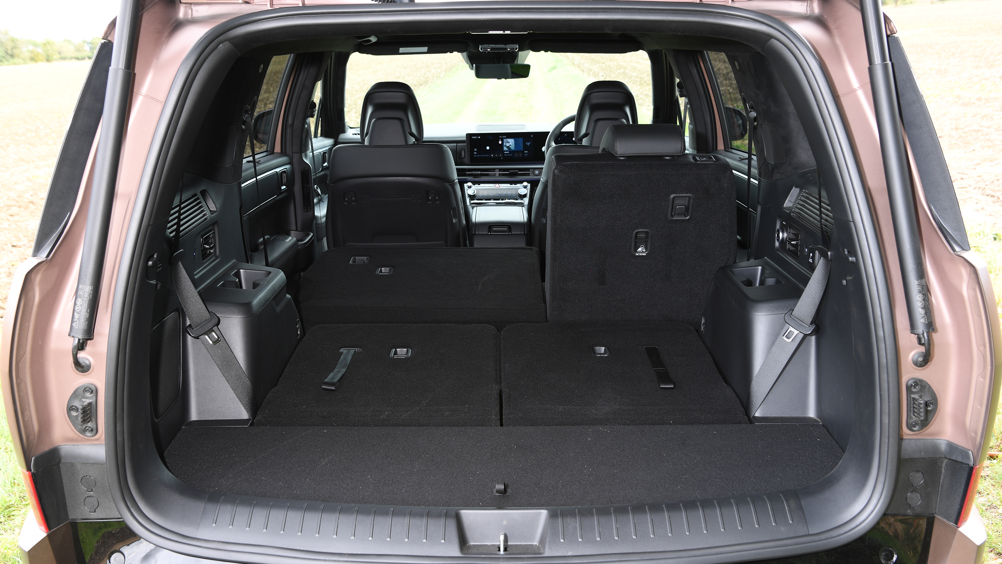 Hyundai Santa Fe - boot