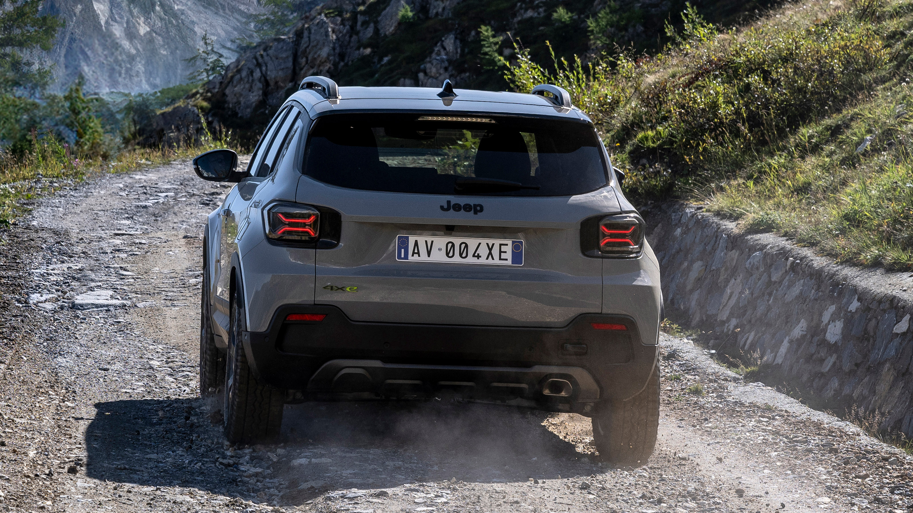 Jeep Avenger The North Face Edition - rear action
