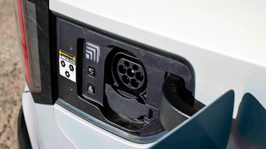 Kia EV9 Air - charging port